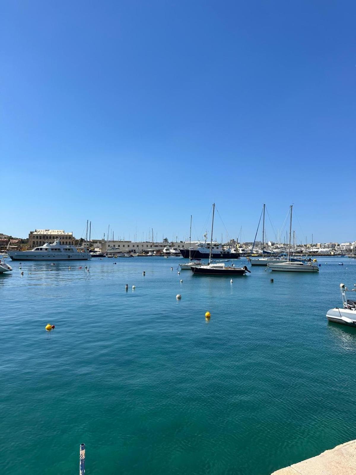 Modern Sliema Apartment Near Sea Ngoại thất bức ảnh